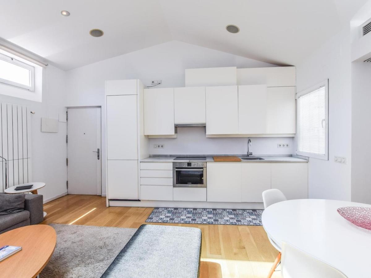 Apartamento De Diseno De Lujo En Lavapies Alquiler Temporal Madrid Exterior foto