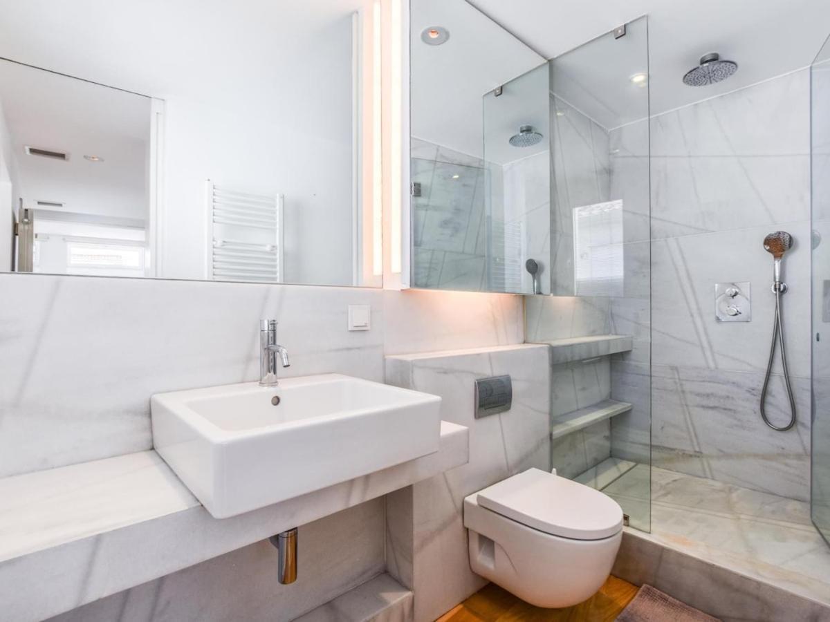 Apartamento De Diseno De Lujo En Lavapies Alquiler Temporal Madrid Exterior foto